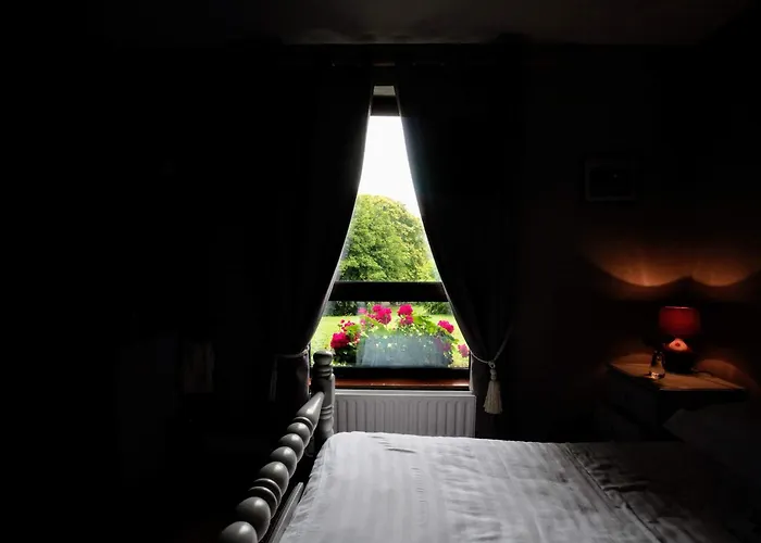 Abbey View 3*