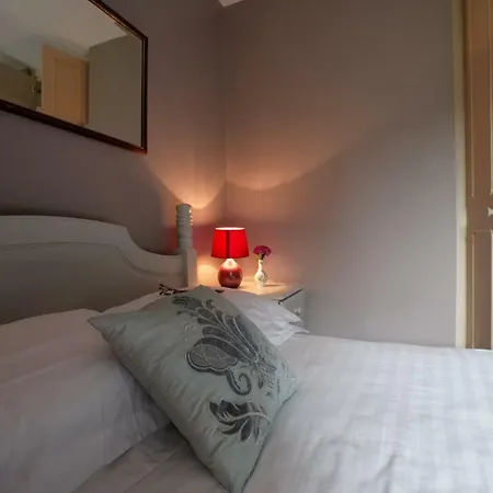 Bed and Breakfast Abbey View