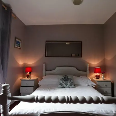 ベッド・アンド・ブレックファスト Abbey View 3*