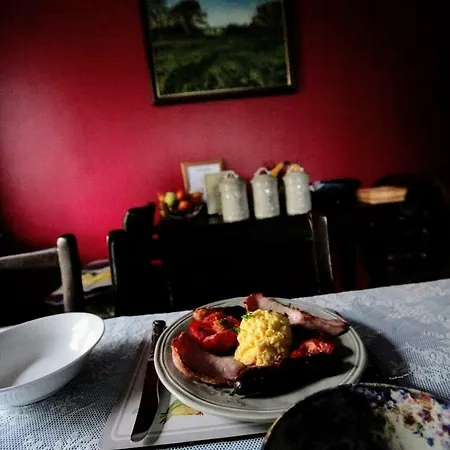 Abbey View Bed & Breakfast 3*