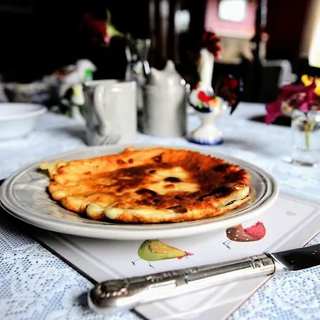 Abbey View Bed & Breakfast 3*